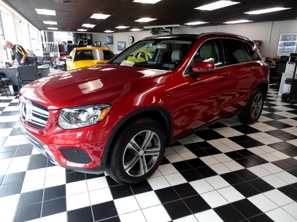 MERCEDES-BENZ GLC 300 de 4MATIC AHZ/AMG Line/Keyless/Panorama  Gebrauchtwagen, Hybrid/Diesel, Automatik; FzN.: 135697