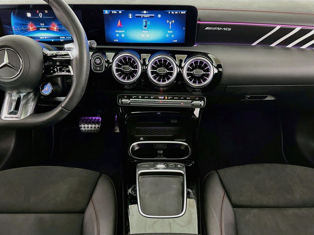 صورة مصغرة 11 لـ 2025 Mercedes-BENZ AMG CLA 35 4MATIC