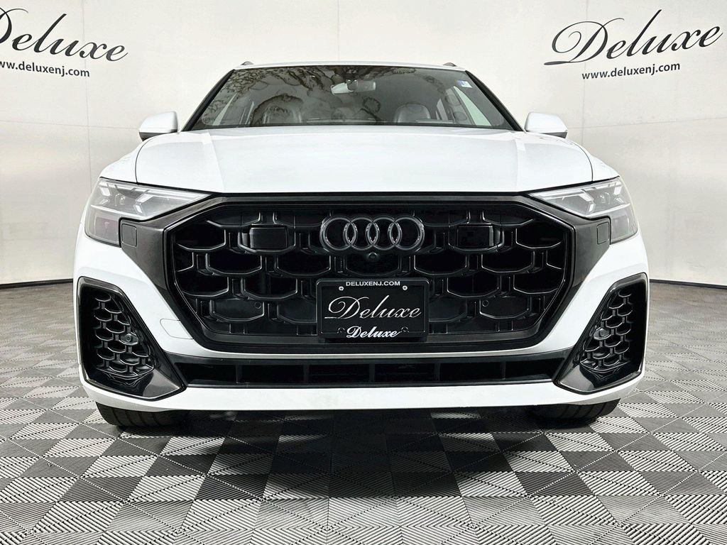 صورة 2 لـ 2025 AUDI Q8 55 PRESTIGE