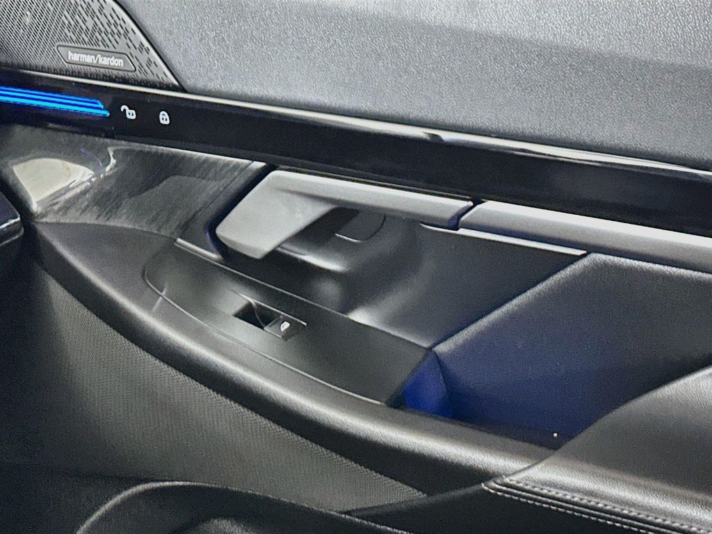 2024 BMW 530 530I XDRIVE — миниатюра 16