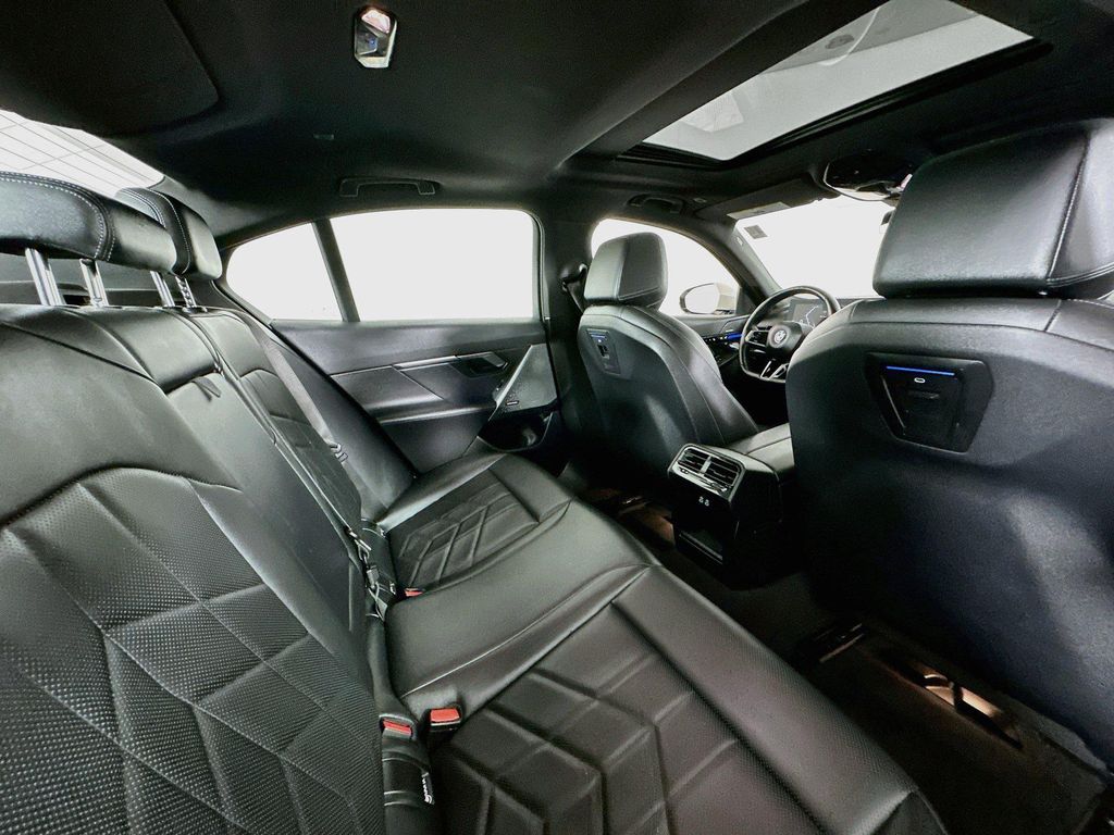 2024 BMW 530 530I XDRIVE — миниатюра 28