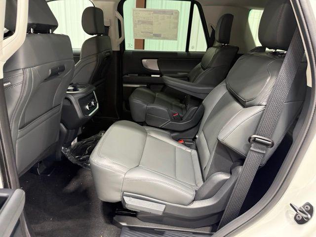 صورة مصغرة 16 لـ 2027 FORD EXPEDITION ACTIVE
