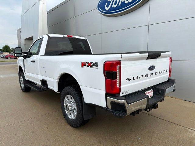 صورة 4 لـ 2023 FORD F-350 XLT