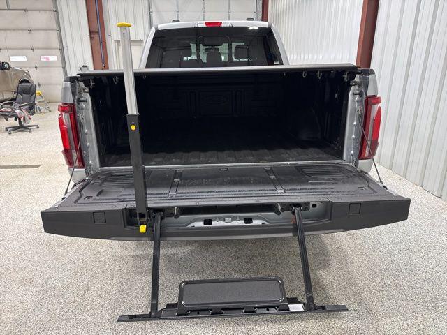 FORD F-150 LARIAT - 9