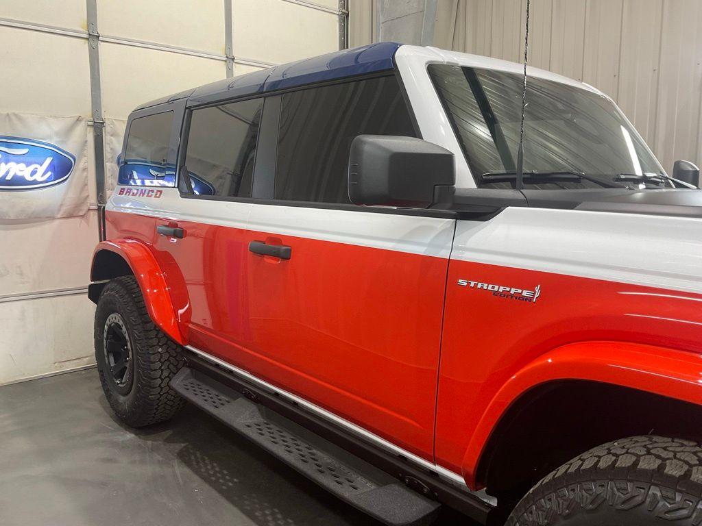 FORD BRONCO - 4