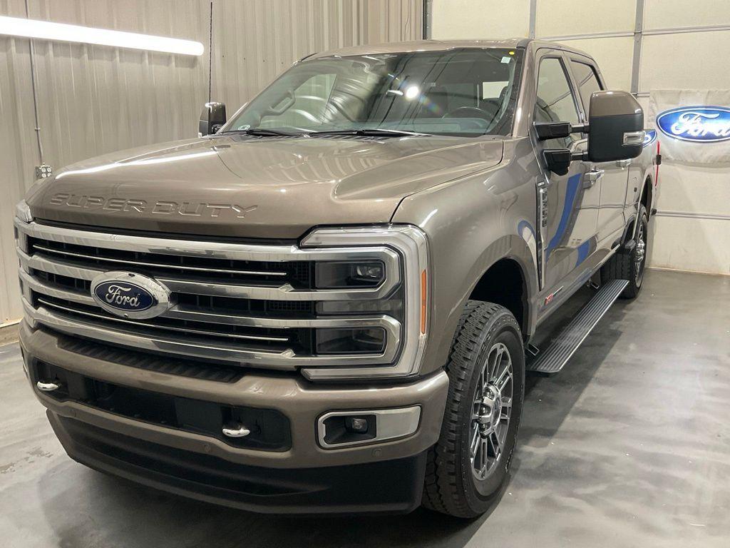 صورة 3 لـ 2023 FORD F-350 LIMITED