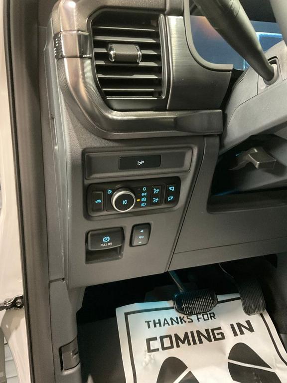 FORD F-150 LARIAT - 8