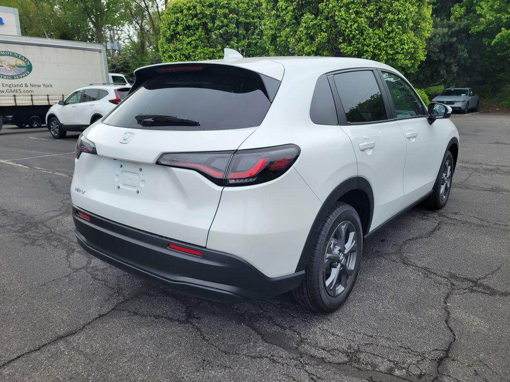 2027 Honda HR-V LX 照片 3