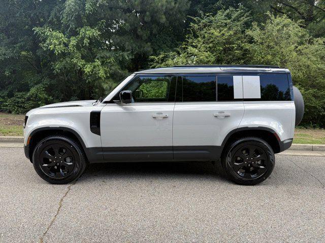 2026 LAND Rover DEFENDER S — фото 2