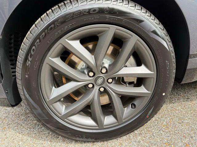 2026 LAND Rover RANGE ROVER VELAR P250 SE R-DYNAMIC photo 6