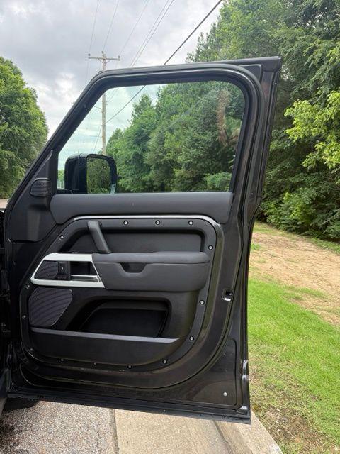 صورة مصغرة 15 لـ 2023 LAND Rover DEFENDER SE