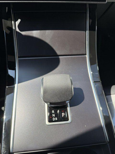 2026 LAND Rover RANGE ROVER VELAR P250 SE R-DYNAMIC 缩略图 23