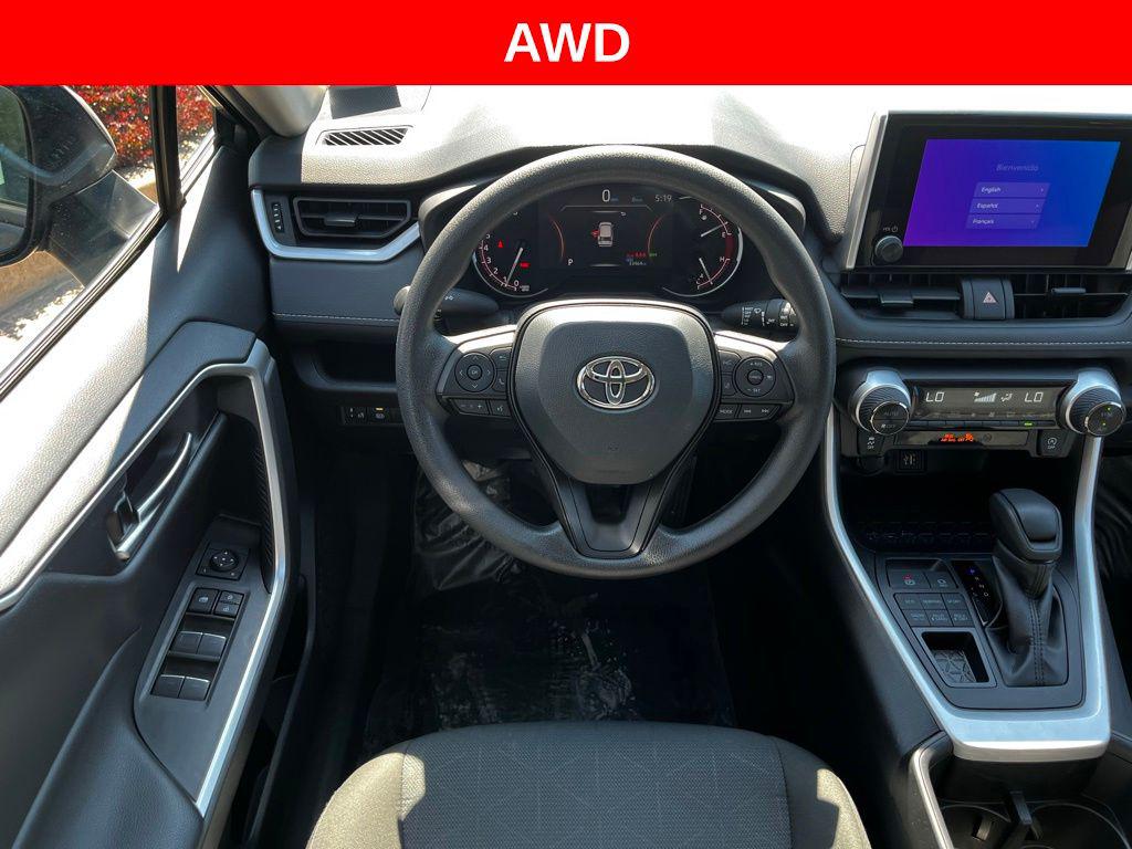 2025 Toyota RAV4 XLE 照片 8