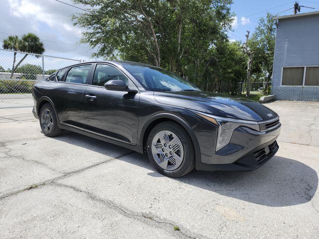 New 2026 Kia K4 LX