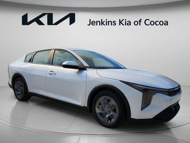 New 2026 Kia K4 LX