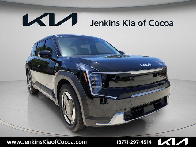 New 2026 Kia EV9 Light Long Range
