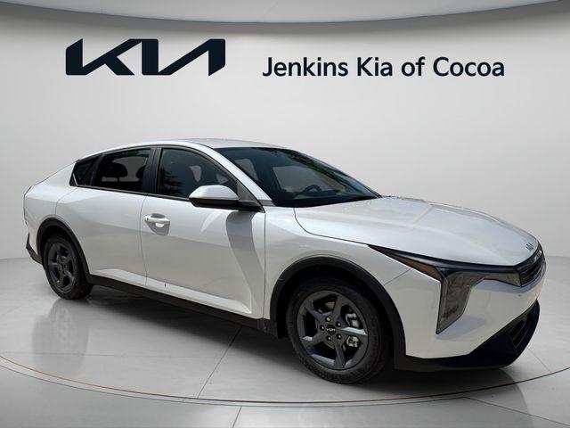 New 2026 Kia K4 LXS