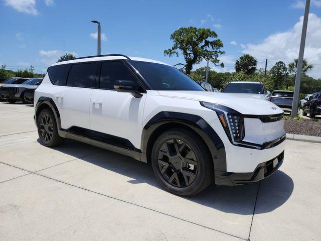New 2026 Kia EV9 Land
