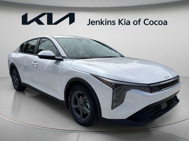 New 2026 Kia K4 LXS