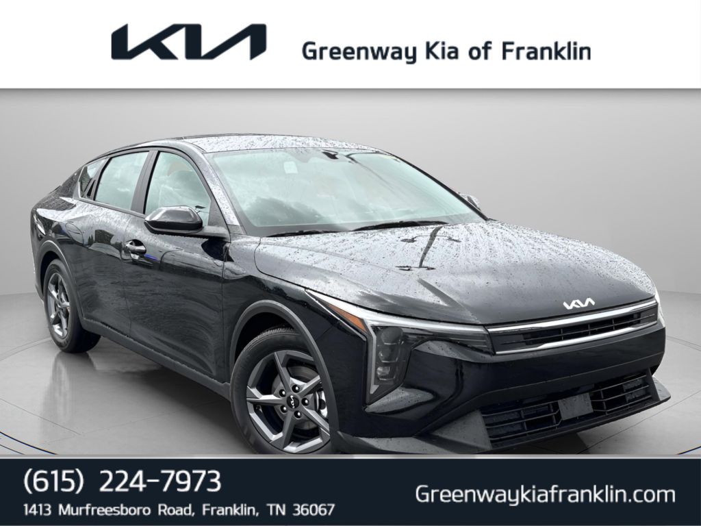 New 2026 Kia K4 LXS