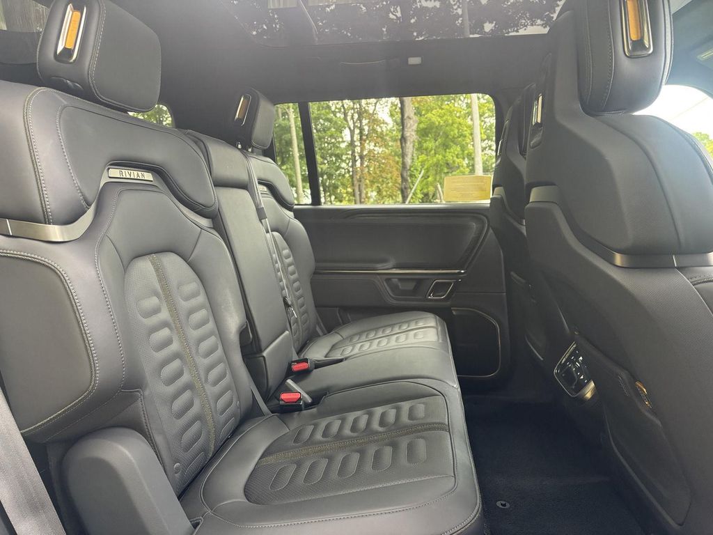 2022 Rivian R1S LAUNCH EDITION 缩略图 31