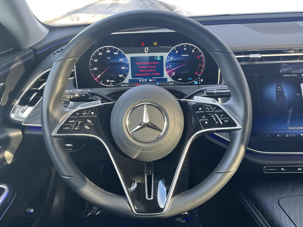 MERCEDES-BENZ E-CLASS - 7