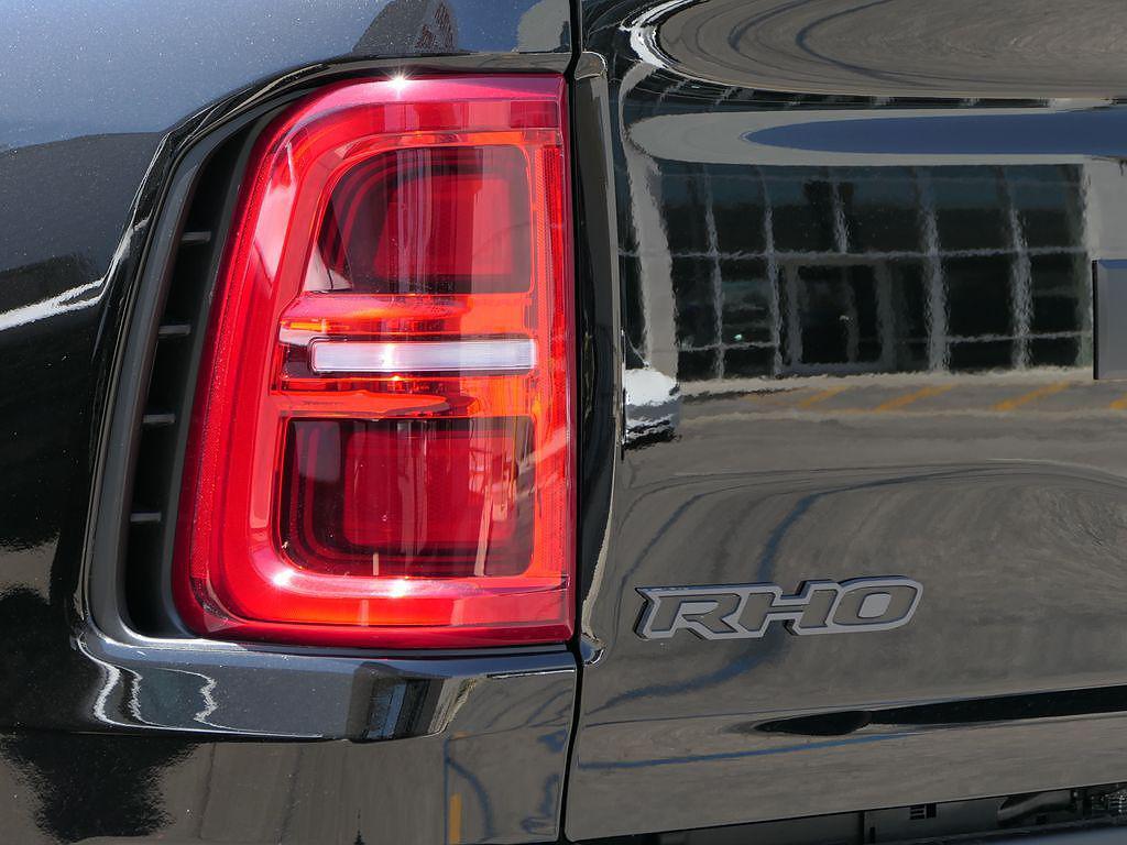 صورة 6 لـ 2026 RAM 1500 RHO CREW CAB 4X4 5'7' BOX