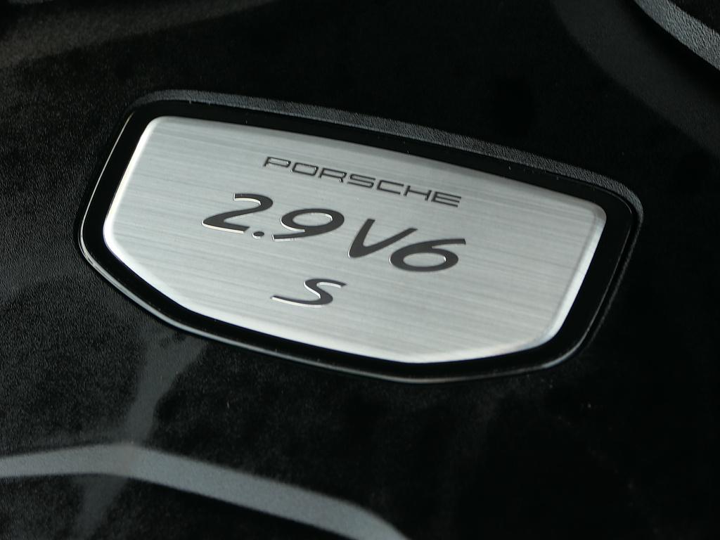 2023 Porsche CAYENNE S — миниатюра 32