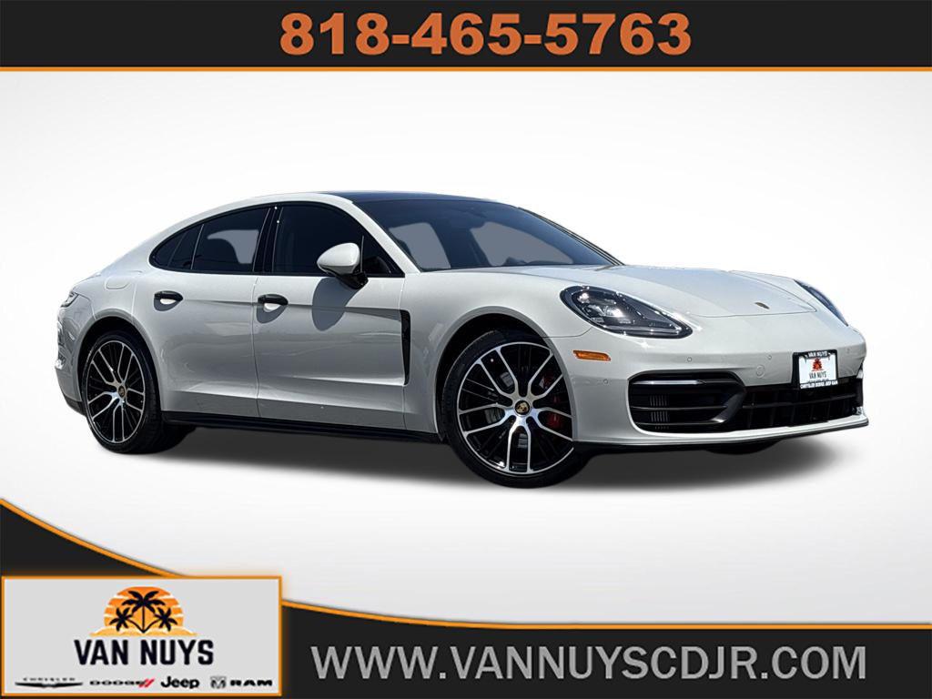 2022 Porsche Panamera