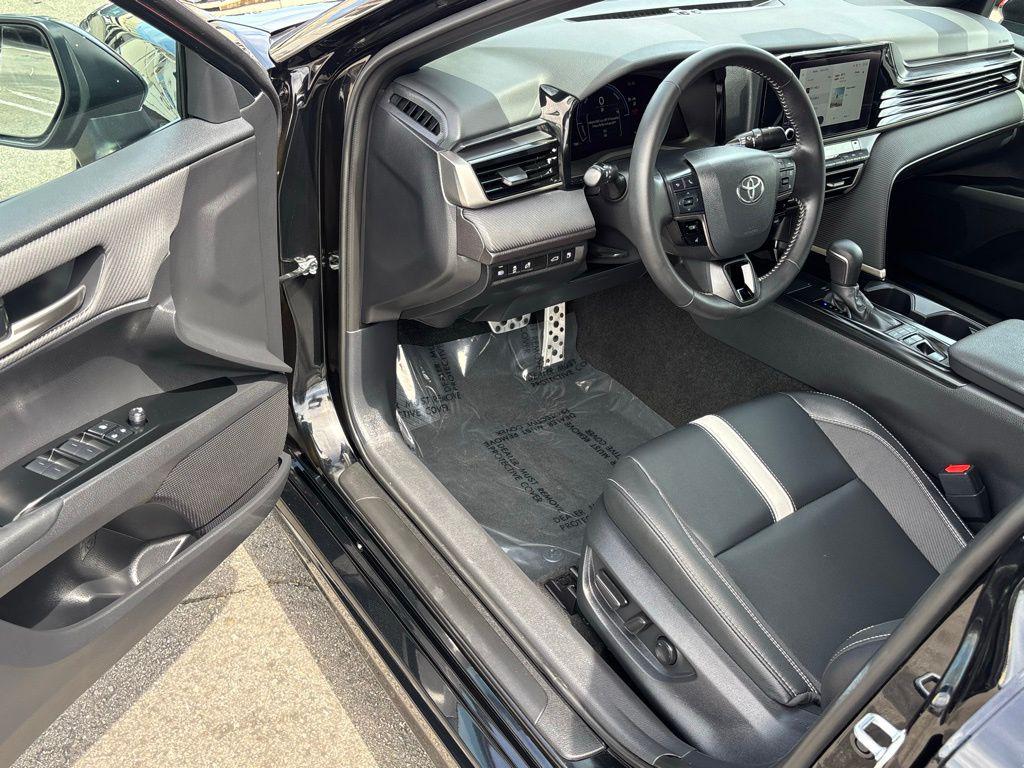TOYOTA CAMRY - 8