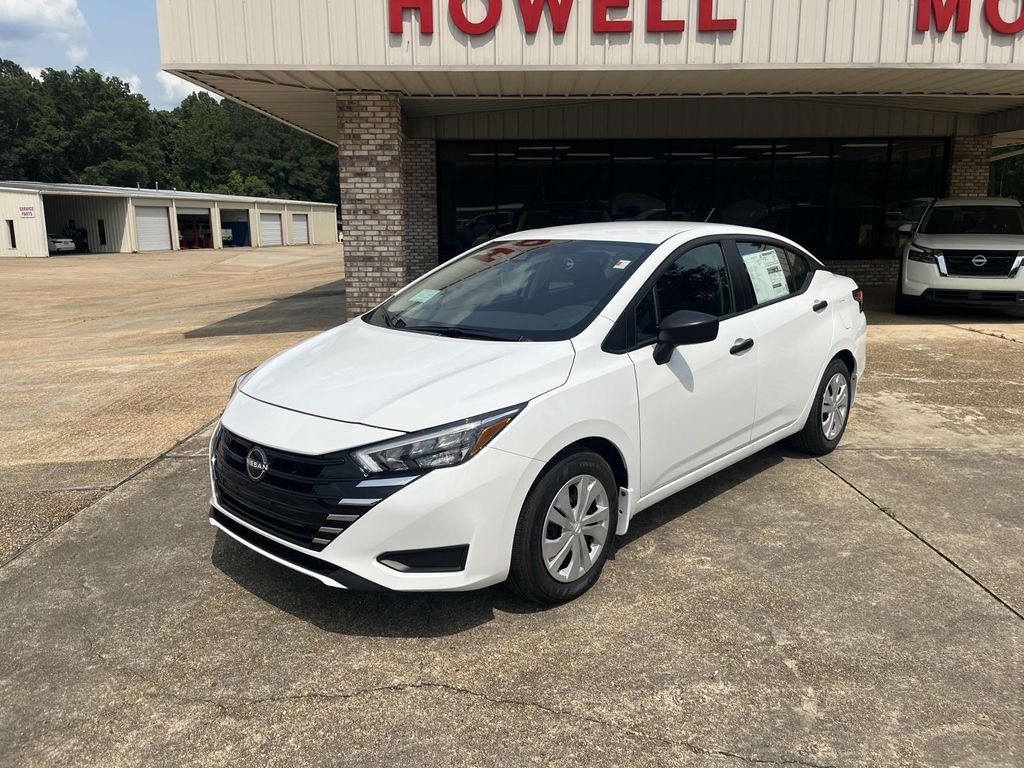 New 2025 Nissan Versa 1.6 S