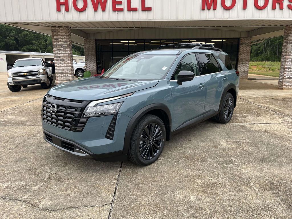 New 2026 Nissan Pathfinder SL