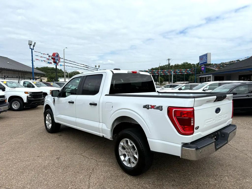 FORD F-150 XLT - 4