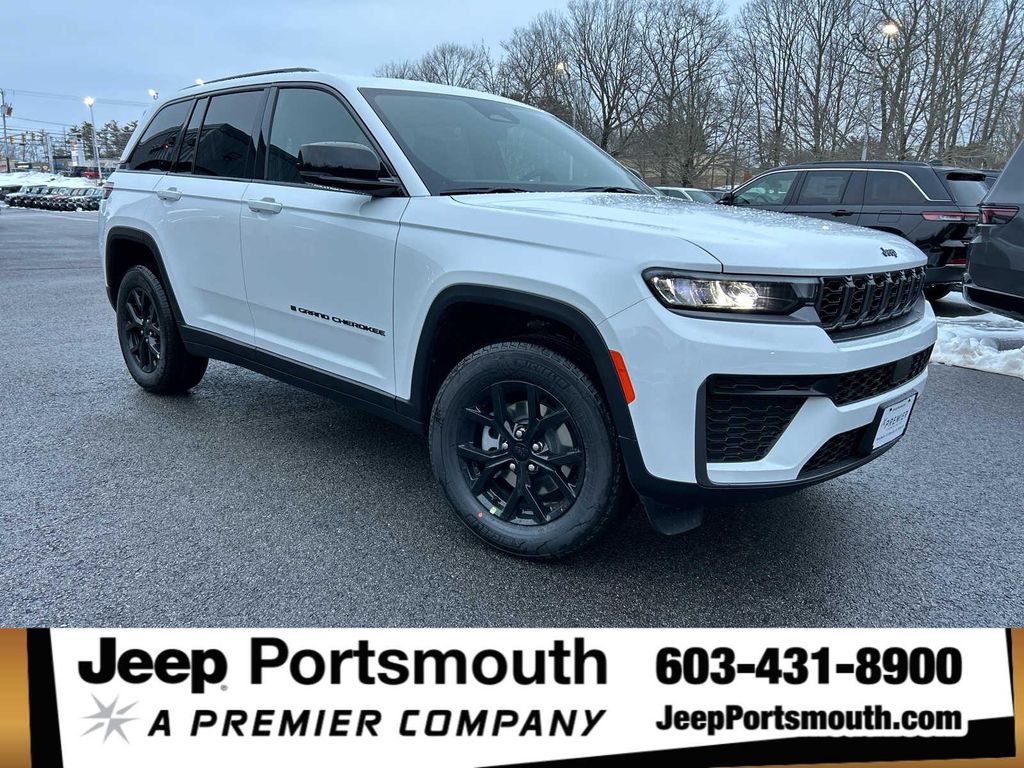 New 2026 Jeep Grand Cherokee Altitude