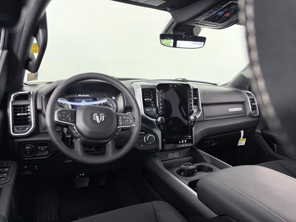 2026 RAM 1500 BIG HORN/LONE STAR — миниатюра 14