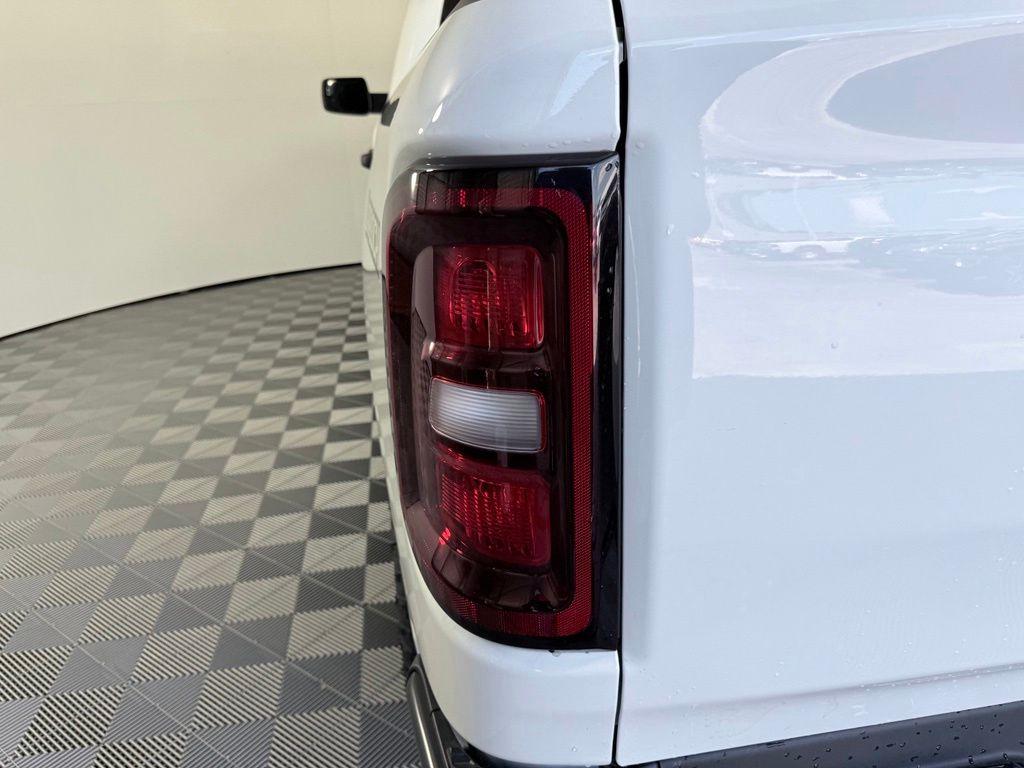 صورة مصغرة 19 لـ 2026 RAM 1500 TRADESMAN