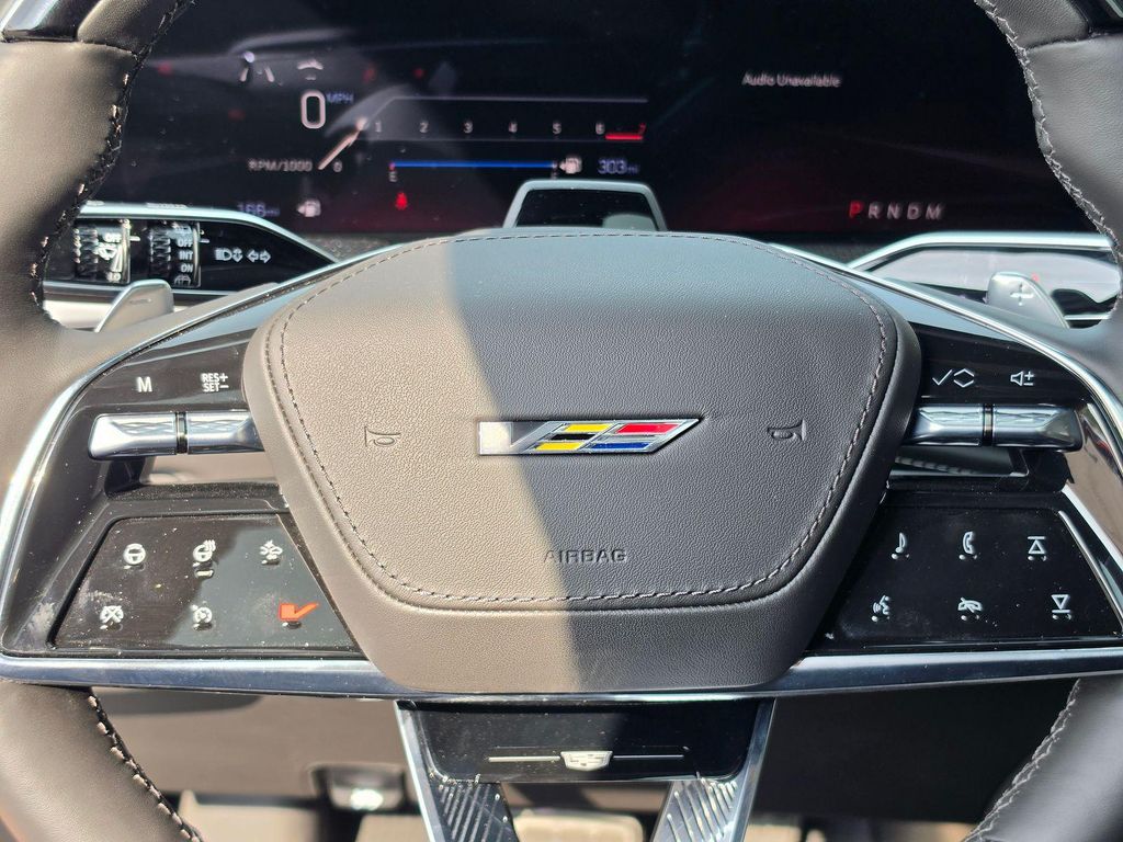 2025 Cadillac ESCALADE V-SERIES — миниатюра 16