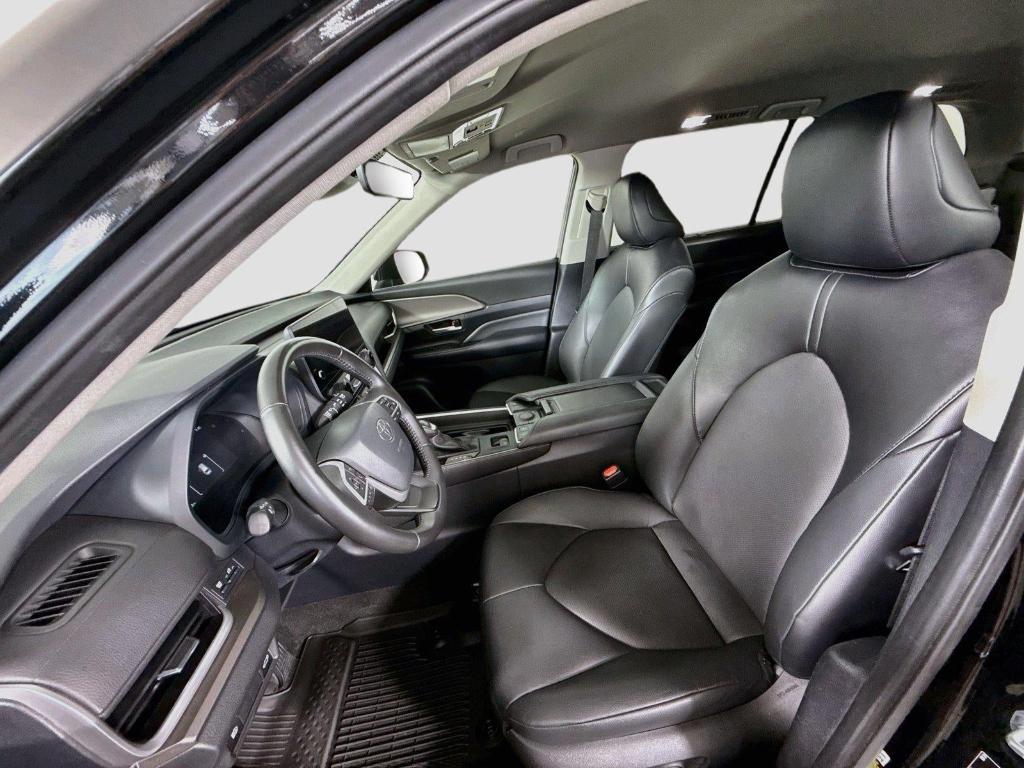 2024 Toyota GRAND HIGHLANDER XLE — фото 13
