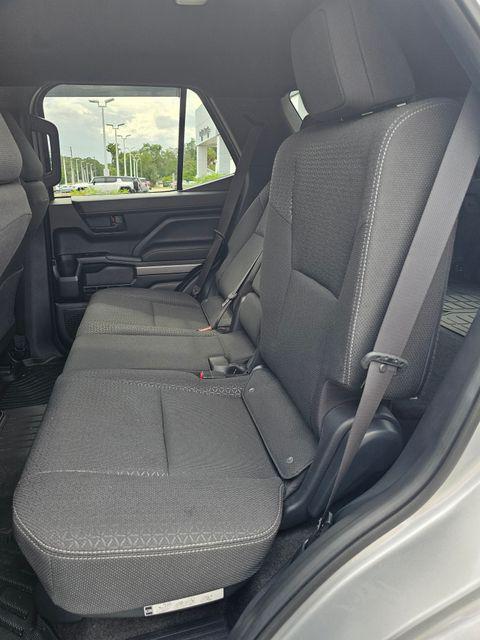 2025 Toyota 4RUNNER SR5 缩略图 20