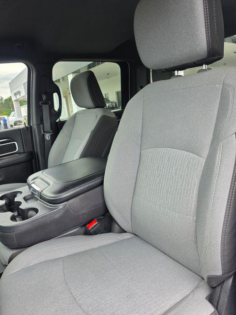 صورة مصغرة 17 لـ 2024 RAM 2500 BIG HORN CREW CAB 4X4 6'4' BOX