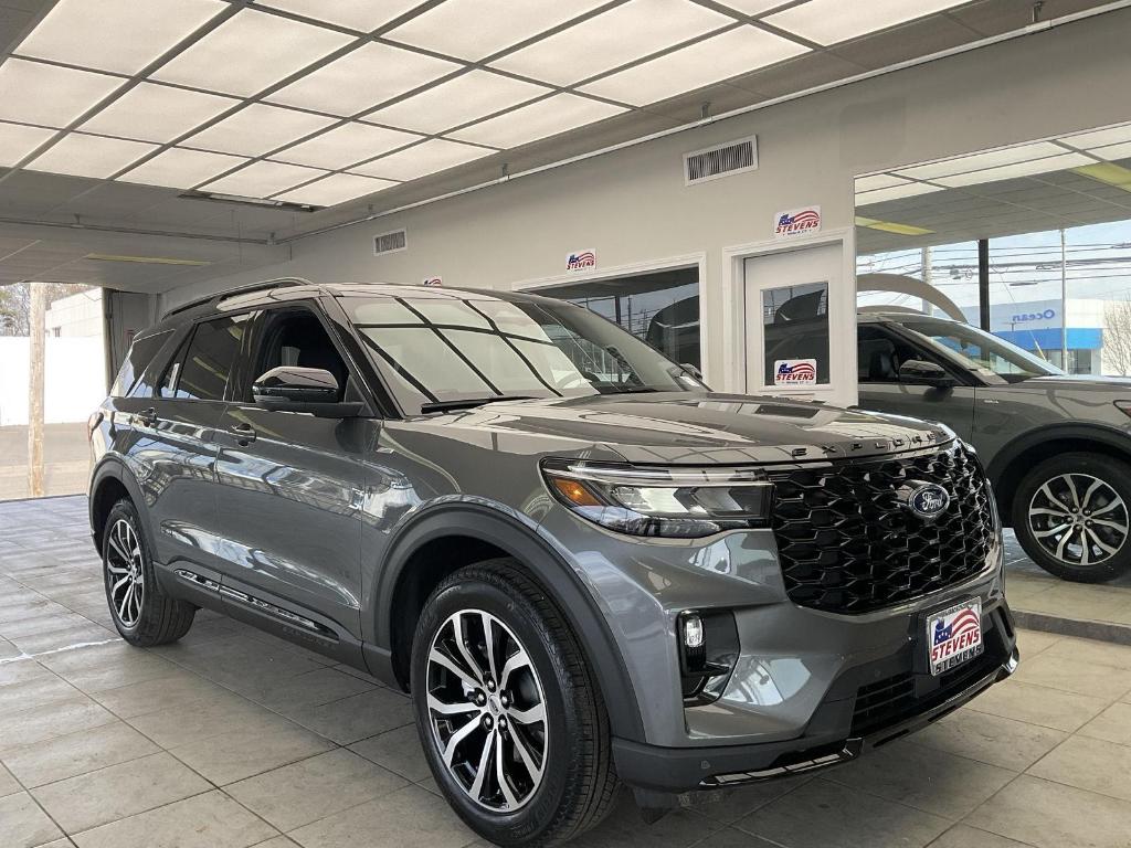 New 2026 Ford Explorer ST-Line