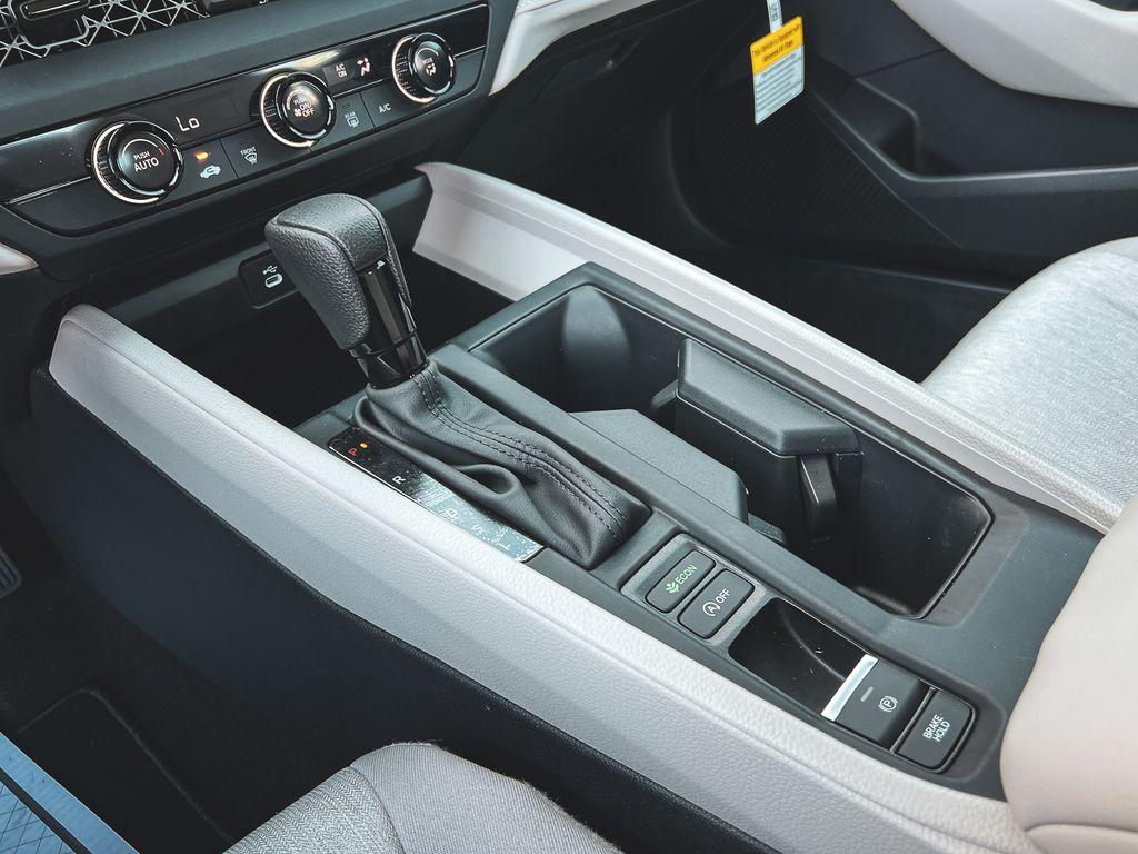 صورة مصغرة 15 لـ 2026 Honda ACCORD LX