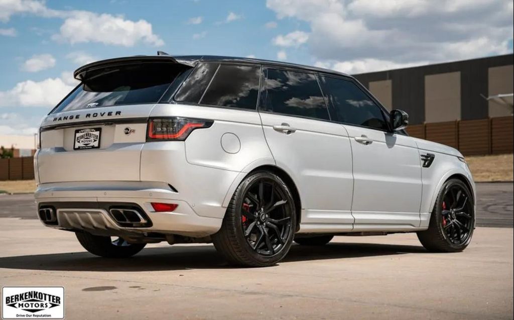 2022 LAND Rover RANGE ROVER SPORT SVR photo 5