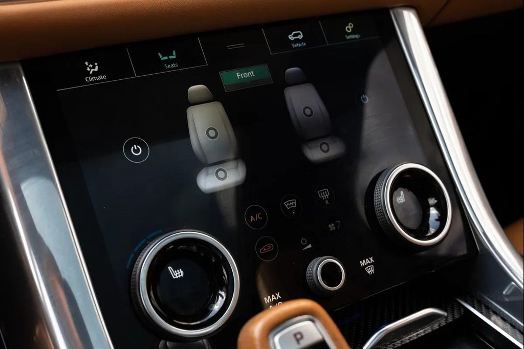 2022 LAND Rover RANGE ROVER SPORT SVR thumbnail 22