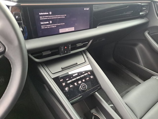 صورة مصغرة 30 لـ 2025 Porsche MACAN ELECTRIC 4