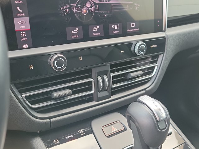 صورة مصغرة 34 لـ 2024 Porsche MACAN