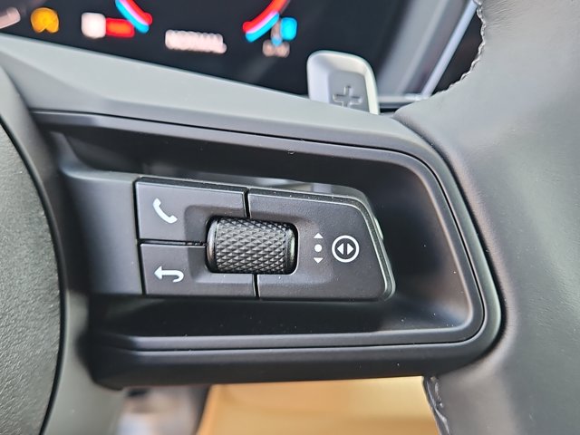 2026 Porsche CAYENNE thumbnail 31
