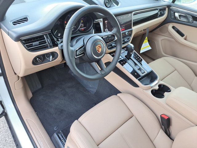 صورة مصغرة 24 لـ 2026 Porsche MACAN