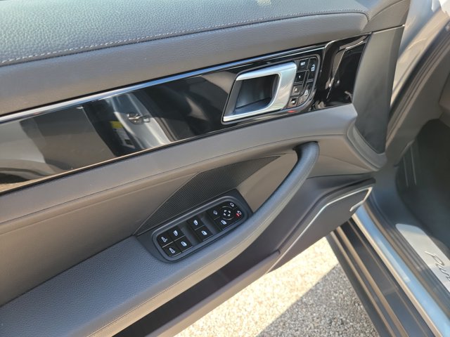 2021 Porsche PANAMERA 4 — миниатюра 28