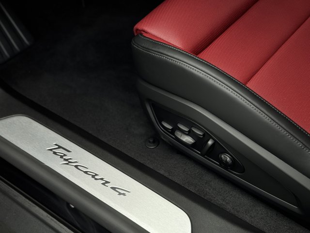 2025 Porsche TAYCAN 4 — миниатюра 25